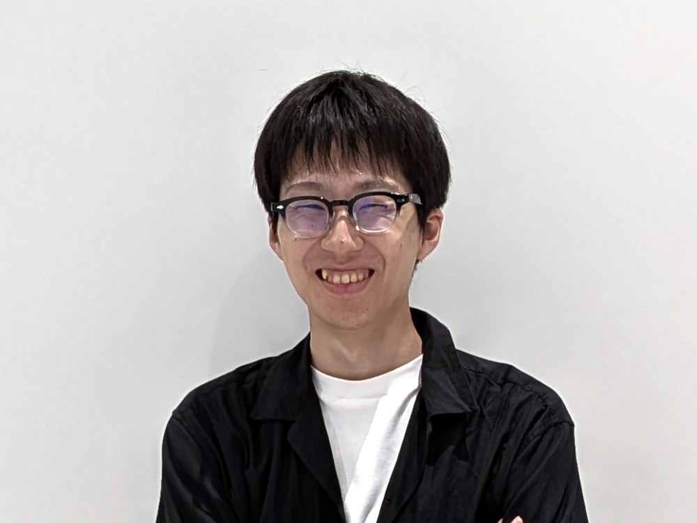 E.H（人事部取締役 副社長）